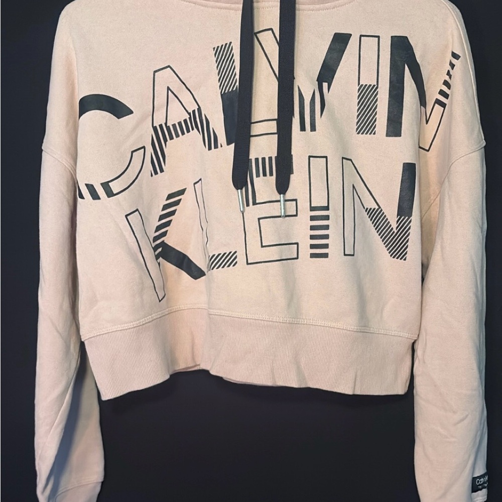 Calvin Klein cropped hoodie in Beige/Pink